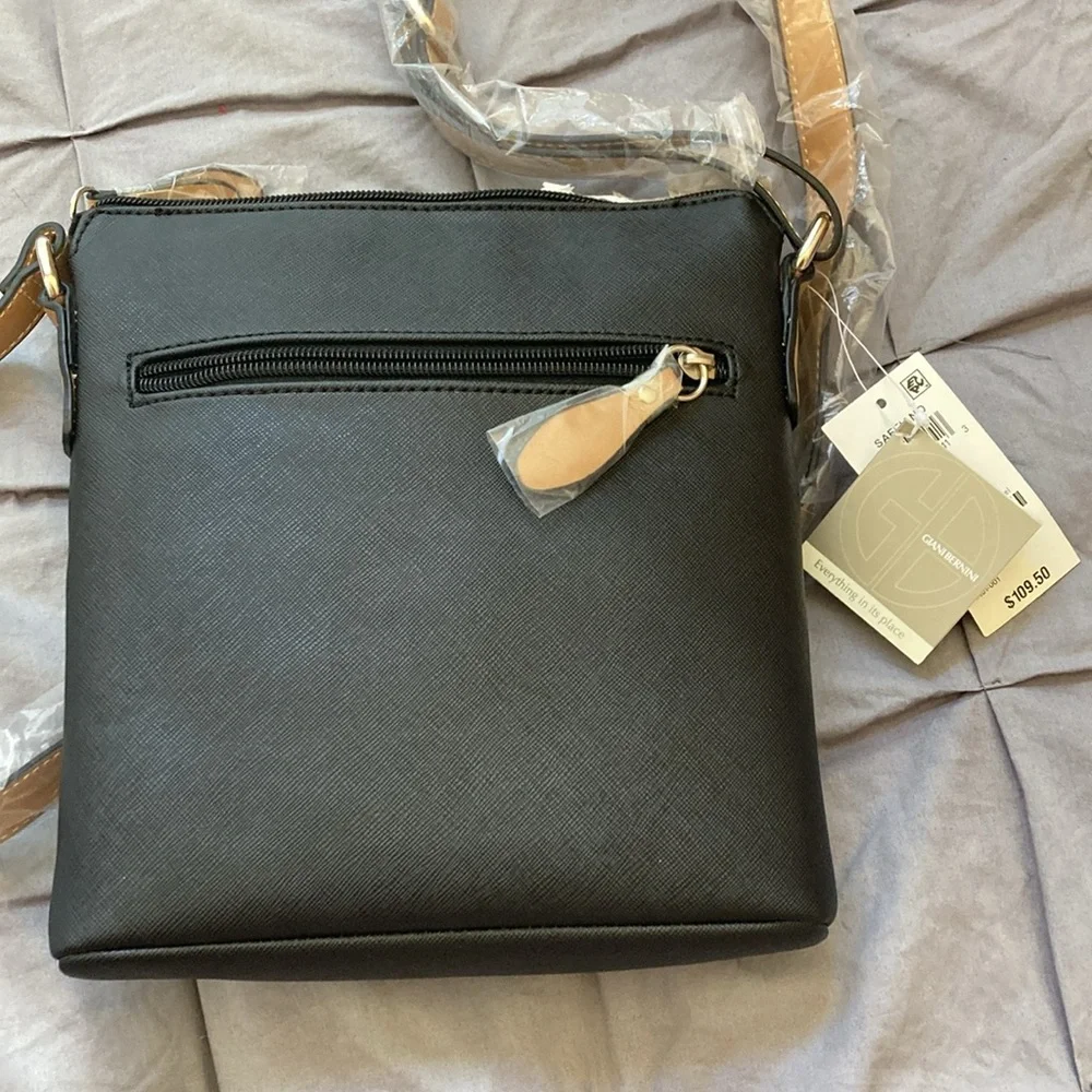 Brand New Giani Bernini Purse - Picture 5 of 8